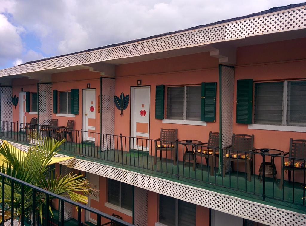 Towne Hotel Nassau Dış mekan fotoğraf